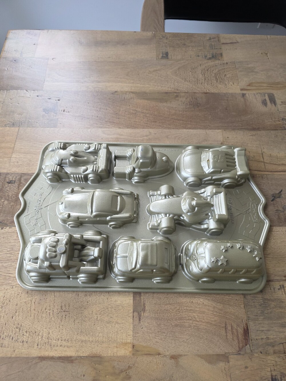 Nordic Ware Sweet Rides Classic Car Race Car Mini Cake Pan Aluminum